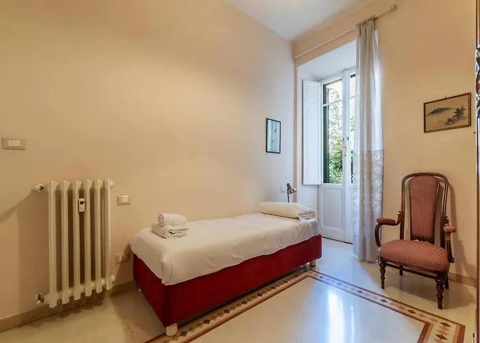Guesthost - Sapienza Elegant Apartment! Roma